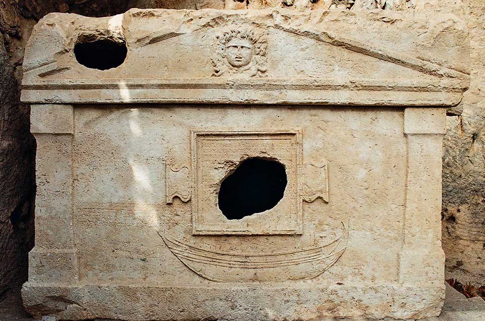 Captain Eudemos Mezar Taşı
