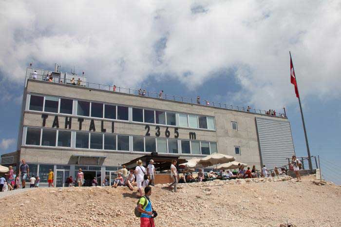 Olympos Teleferik zirve istasyonu kafe ve restoran